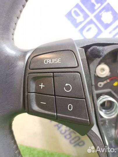 Руль Volvo S40 седан 2.4 B5244S 2008