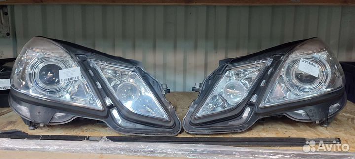 Фара левая правая mercedes W212 ксенон