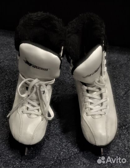 Коньки детские две пары (1-раздвижные, 2-фигурные)