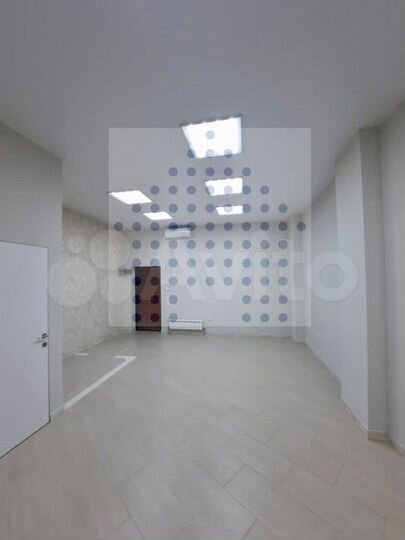 Коммерция 39 кв. м., ремонт, арендатор