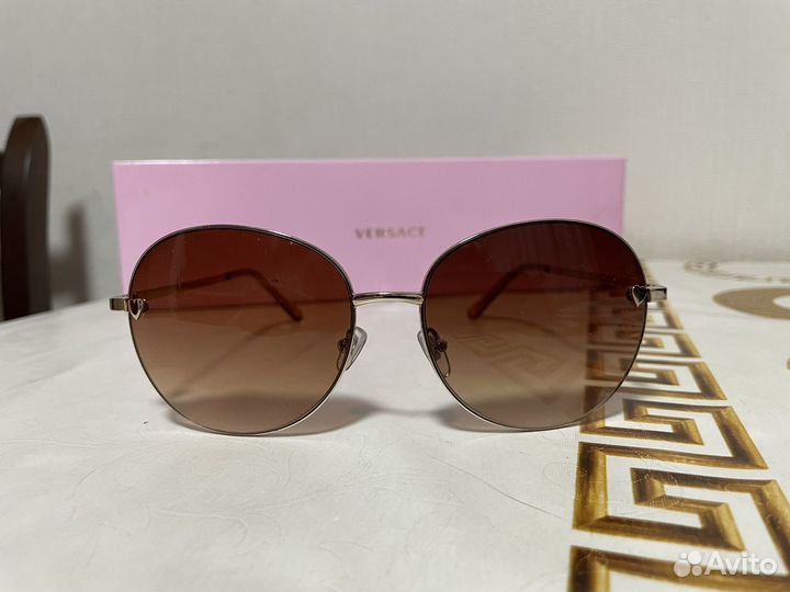 Солнцезащитные очки