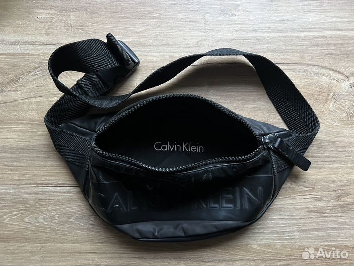 Поясная сумка Calvin Klein