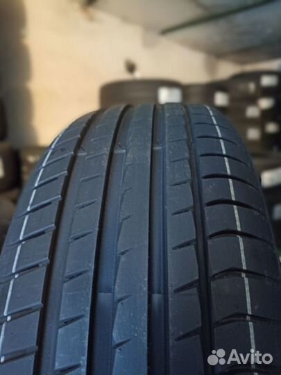 Triangle EffeXSport TH202 215/55 R17 98Y