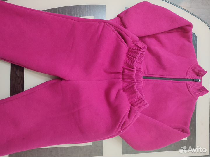 Костюм спортивный на девочку 98 размер