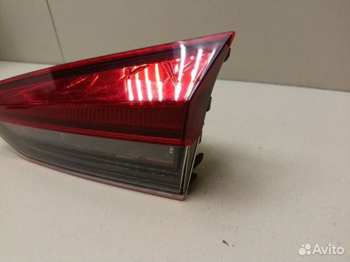 Фонарь внутренний задний правый Skoda Rapid 2021