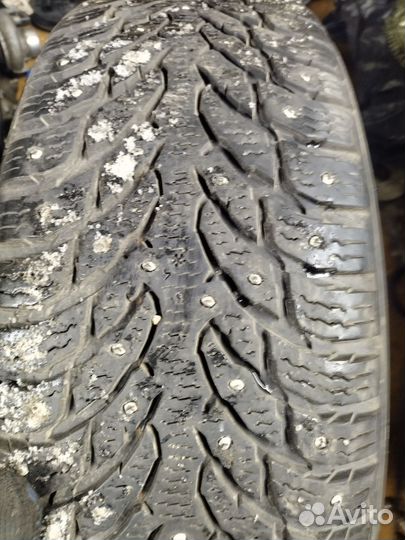 Nokian Tyres Hakkapeliitta 9 SUV 235/65 R17 108
