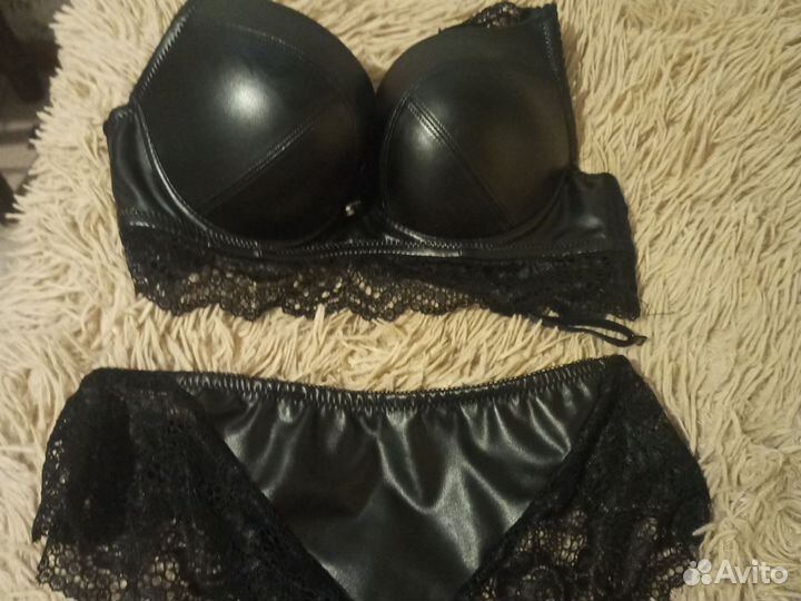 Комплект нижнего белья новый