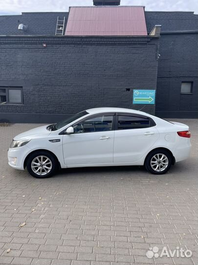 Kia Rio 1.4 AT, 2013, 129 000 км