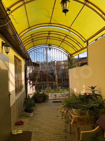 4-к. квартира, 103 м², 1/6 эт.