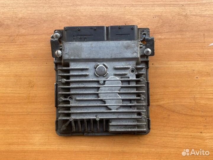 Блок управления двс Skoda Rapid универсал сayb
