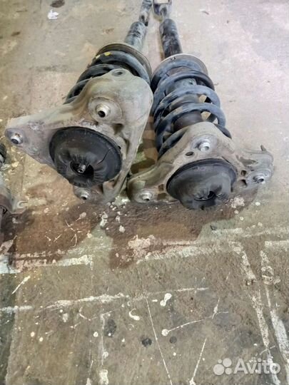 Передние амортизаторы (стойки) Audi A4 B6