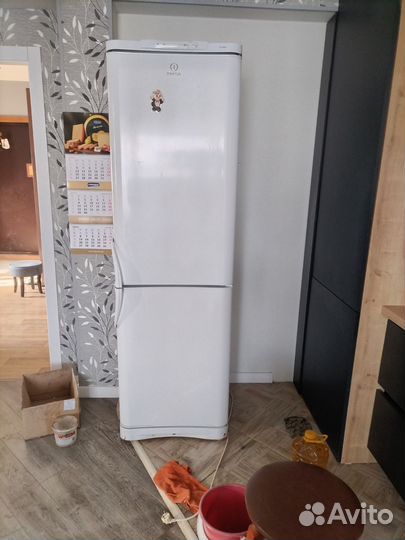 Холодильник бу