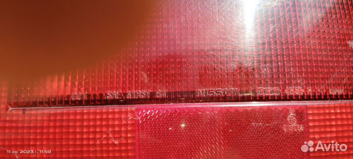 Задний правый фонарь в сборе для Nissan Микра К 10