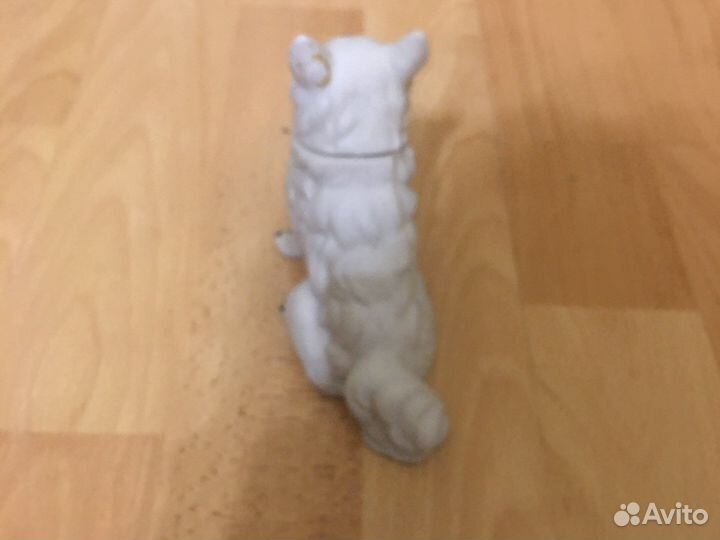 Статуэтка собачка