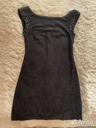 Маленькое черное платье