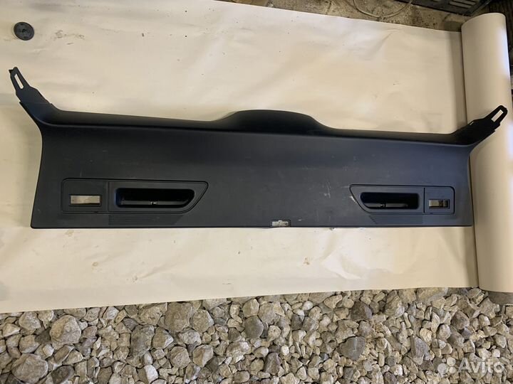 Обшивка двери багажника Bmw X5 E70