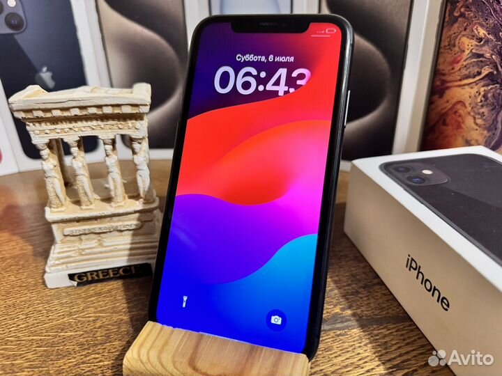 iPhone 11, 64 ГБ