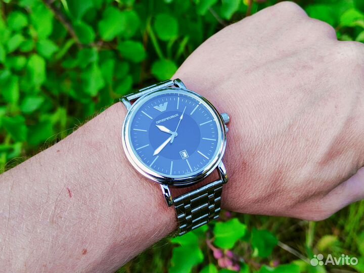 Кварцевые часы с календарём для мужчины