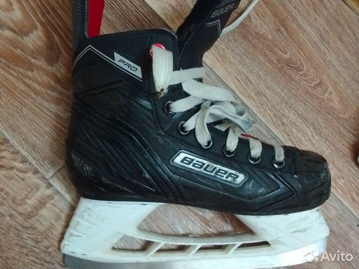 Хоккейные коньки bauer профессиональные