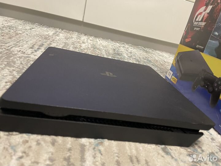 Sony PS4 slim 1tb