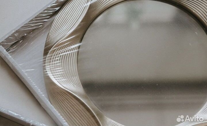 Зеркало декоративное настенное