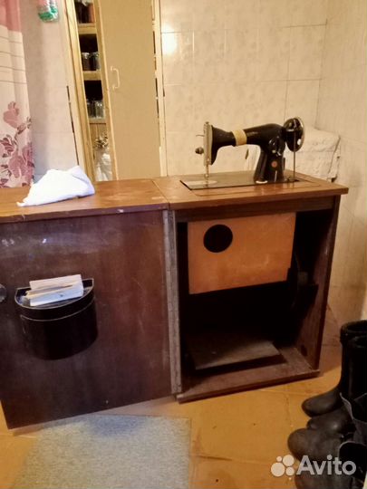 Швейная машина Подольск ножная