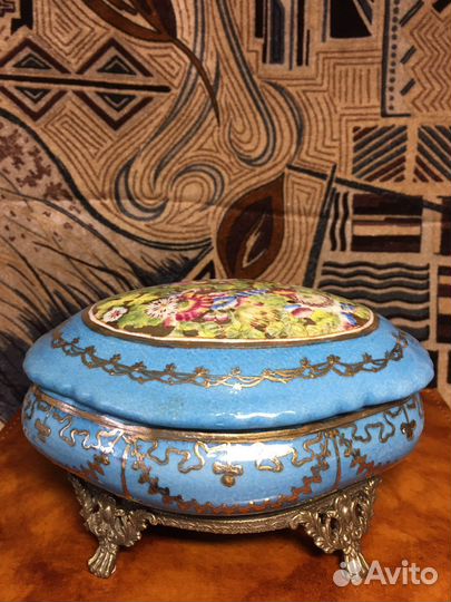 Шкатулка фарфор-бронза