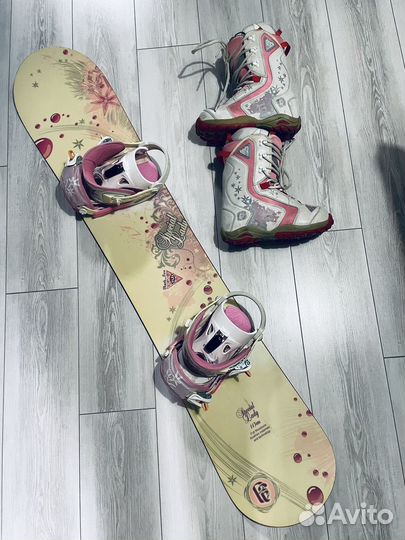 Сноуборд комплект Black Fire 143+крепления+ботинки