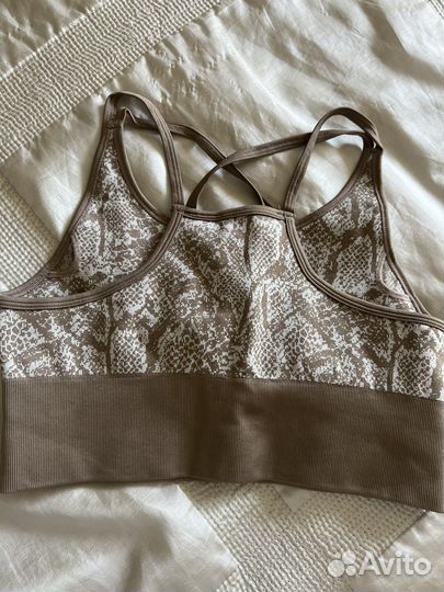 Костюм женский для фитнеса