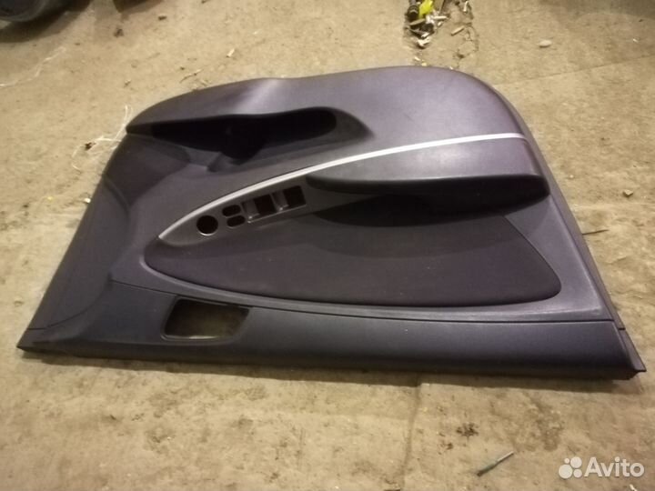 Обшивка двери передняя левая Hyundai Solaris 1