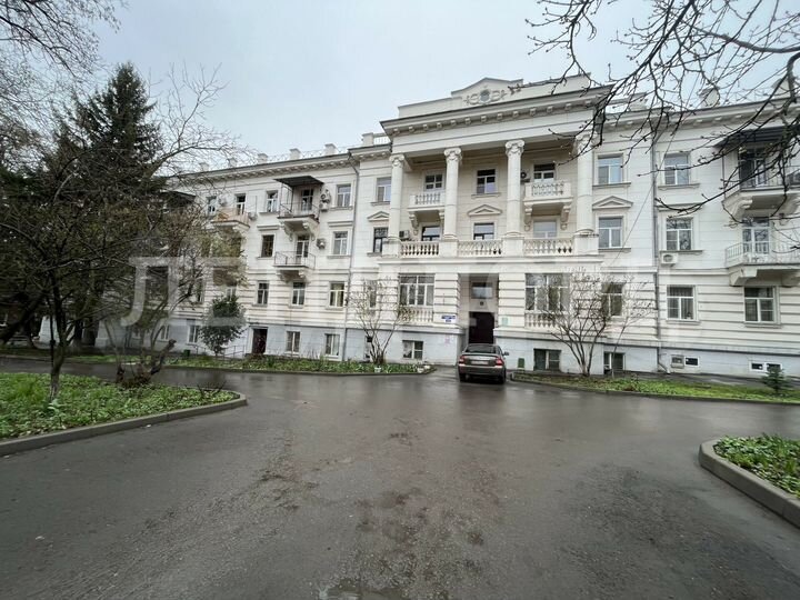 4-к. квартира, 90,5 м², 2/3 эт.