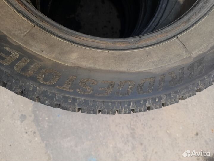 Bridgestone Blizzak Ice 195/65 R15 и 5.00 195C