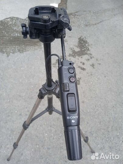 Штатив для видеокамеры и фотоаппарата sony