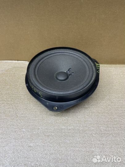 Динамик низкочастотный передней двери Opel Corsa D