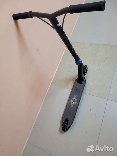 Трюковой самокат