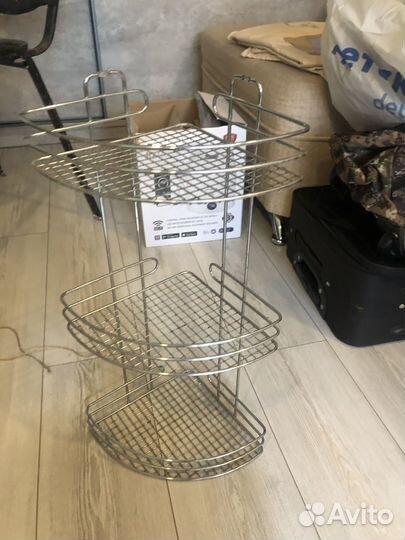 Угловая полка для ванной