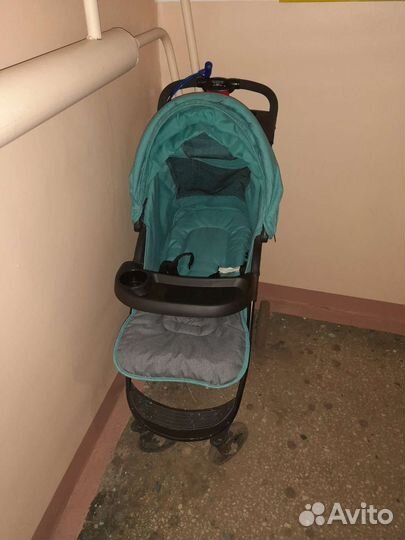 Прогулочная коляска