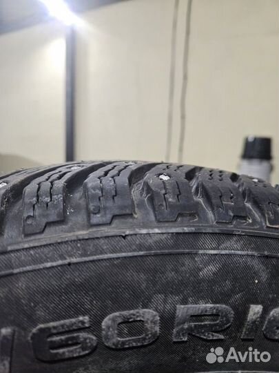 Nokian Tyres Hakkapeliitta 8 215/60 R16 99T