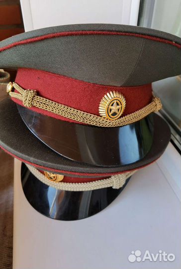 Фуражка военная офицерская