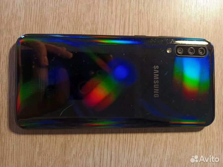 Samsung Galaxy A50, 4/64 ГБ