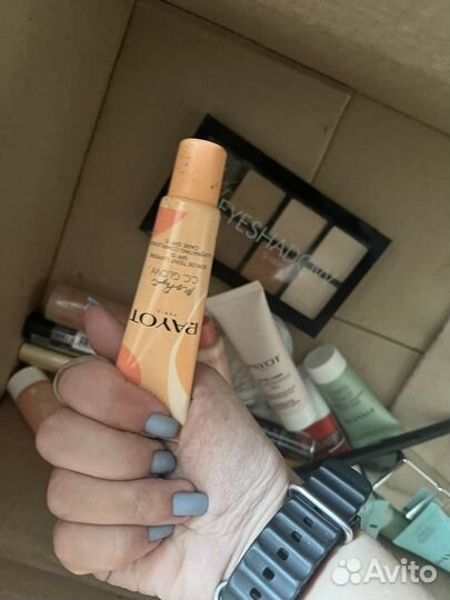 Набор косметики и уходовых средств пакетом