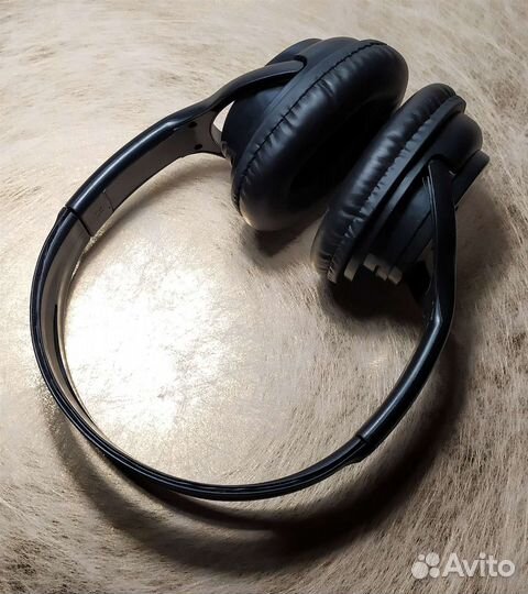 Беспроводные большие наушники