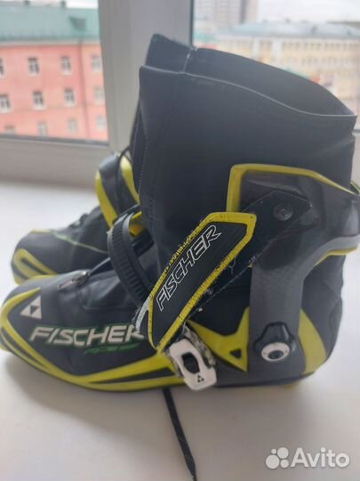 Лыжные ботинки fischer