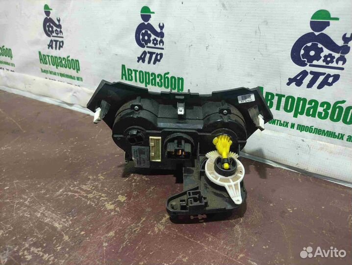 Блок управления печкой Hyundai Solaris 1