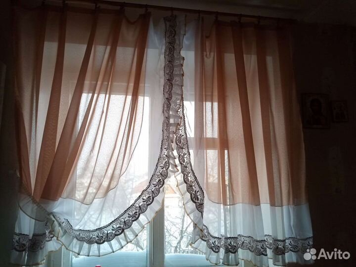 Занавески.тюль. много