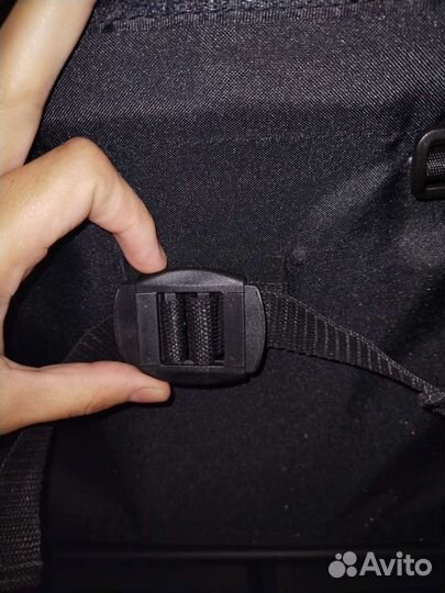 Зажим для ремней спинки коляски