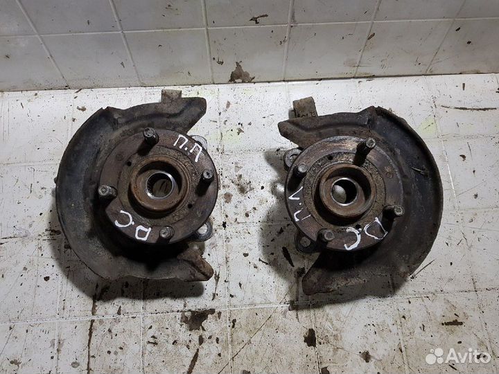 Поворотный кулак Daihatsu Cuore 2001 1.0 АКПП