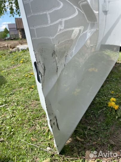 Дверь передняя левая на LADA vesta