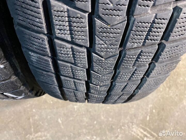 Roadstone Winguard Ice SUV 225/65 R17 102Q