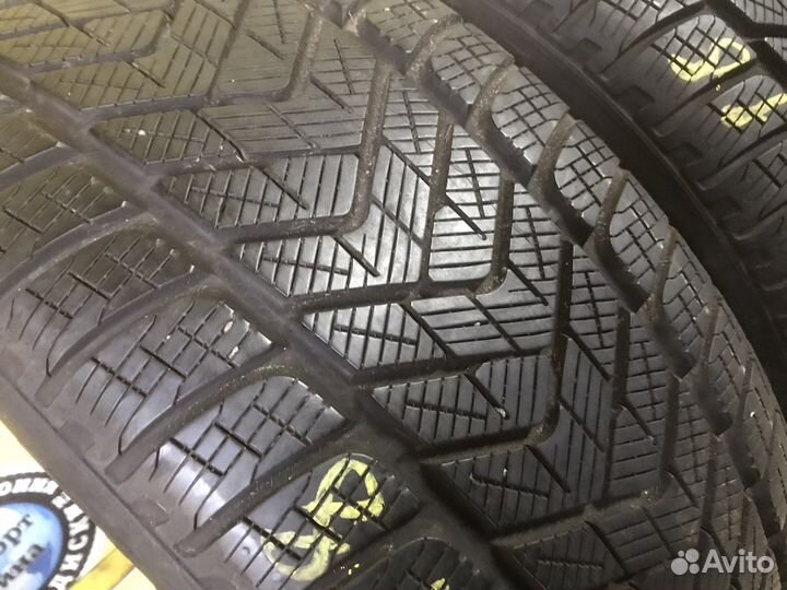 Pirelli Scorpion Winter 235/50 R18